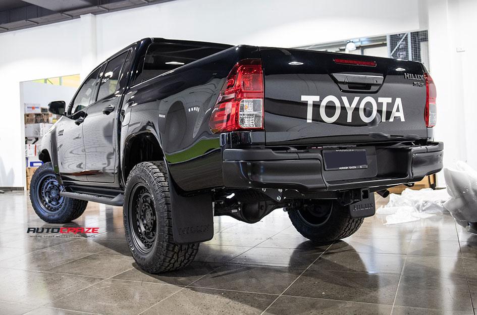 TOYOTA HILUX N80 4WD ARMORY MATTE BLACK